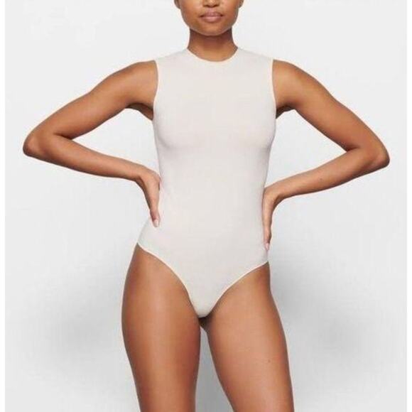 NWOT SKIMS Essential Sheer Sleeveless Bodysuit Ivory Size 3X - Picture 1 of 6